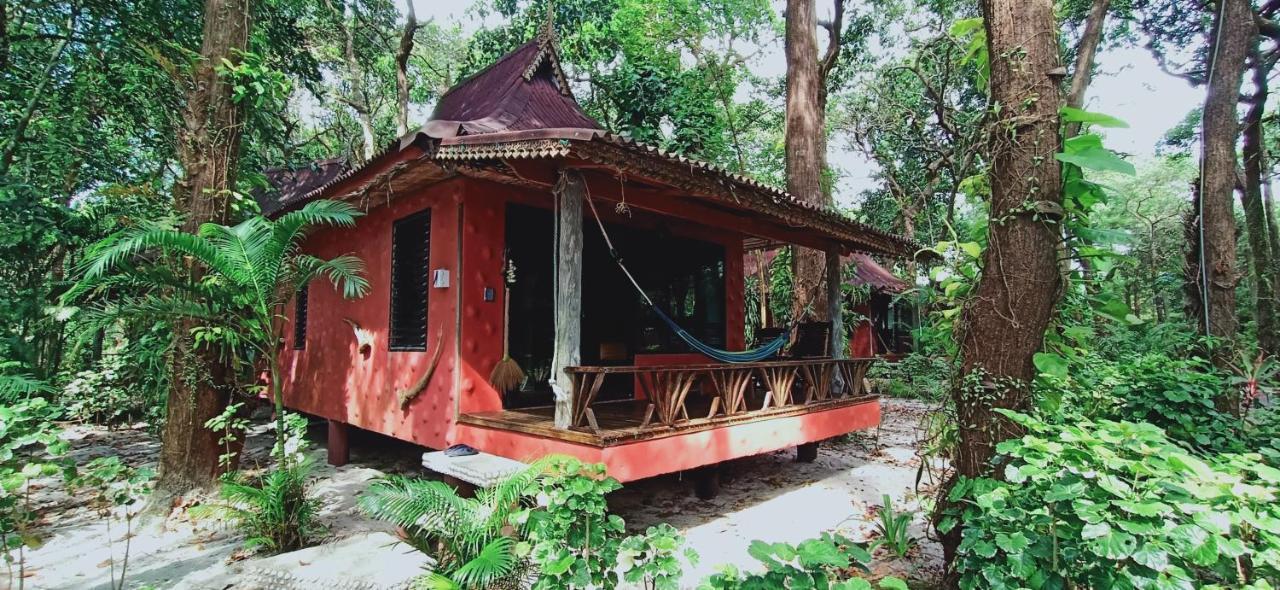 Bamboo Bungalows Koh Phayam Exterior foto