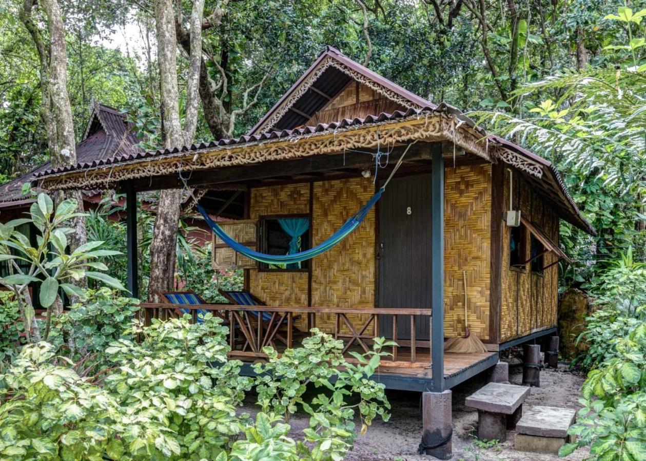 Bamboo Bungalows Koh Phayam Exterior foto